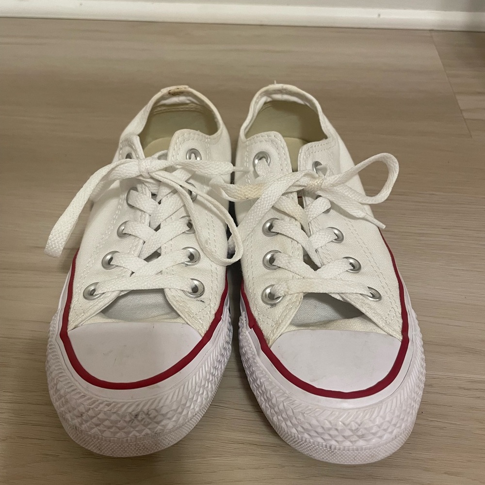 Converse women’s  White Sneakers with Red Trim